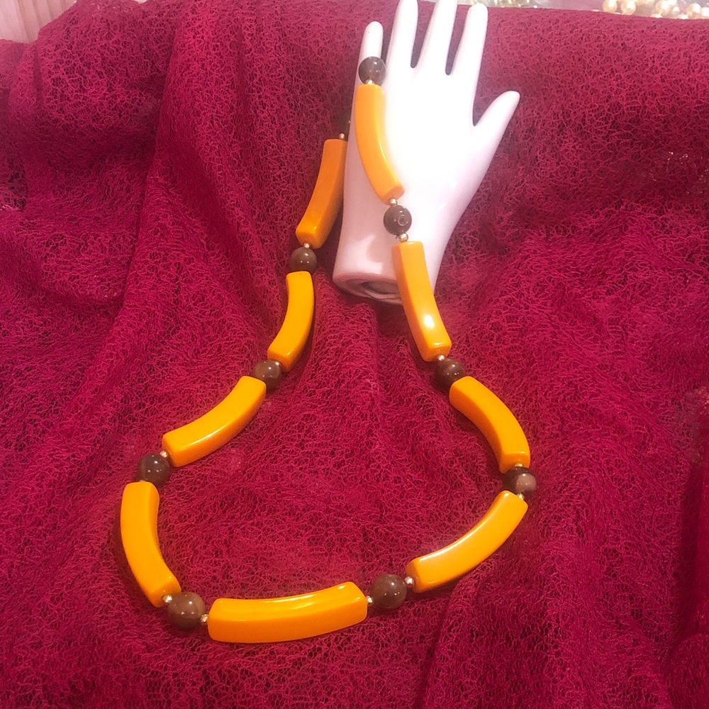 Vintage Necklace: Butterscotch or Egg Yoke Color w/Brown&Gold Spacers